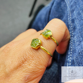 Natural Raw Peridot Ring, Electroplated Ring, August Ring, Gift for Her, Raw Stone Ring, Birthstone, Imitation Ring, Unique Jewelry, Gift